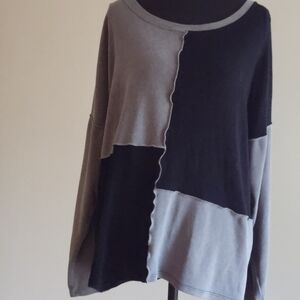 Stylish Women's Color Block Top